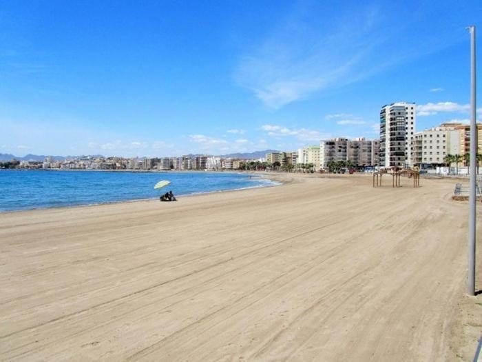 Apartamento Centrico Junto Paseo, Playas Y Zonas De Interes!! أغيلاس المظهر الخارجي الصورة
