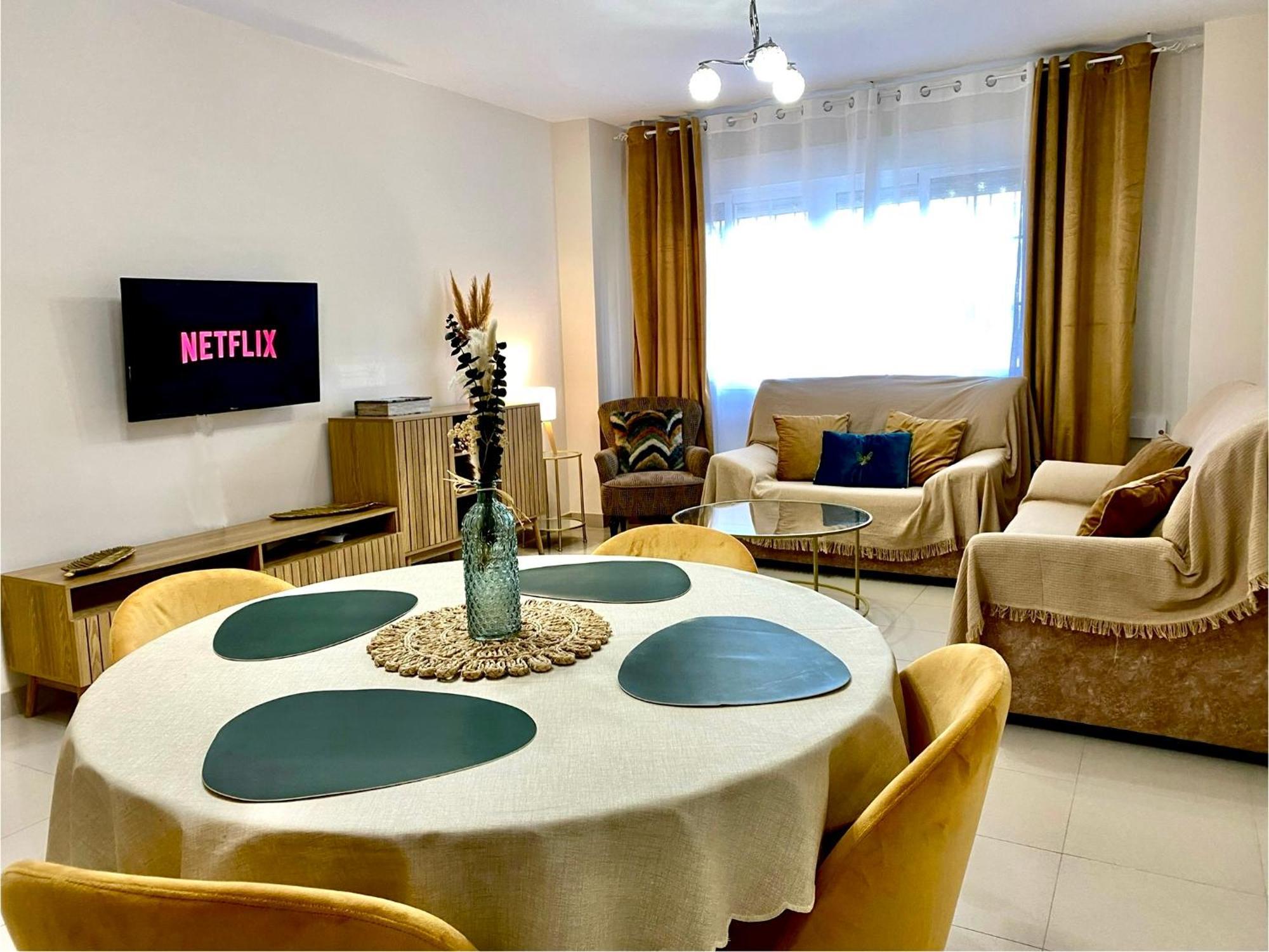 Apartamento Centrico Junto Paseo, Playas Y Zonas De Interes!! أغيلاس المظهر الخارجي الصورة