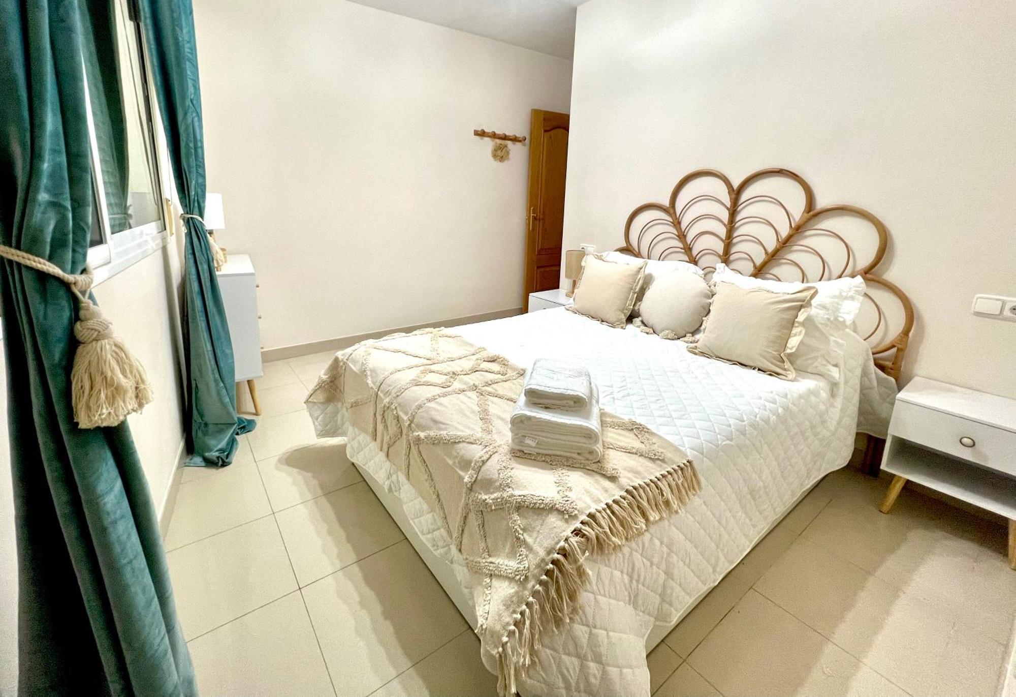 Apartamento Centrico Junto Paseo, Playas Y Zonas De Interes!! أغيلاس المظهر الخارجي الصورة